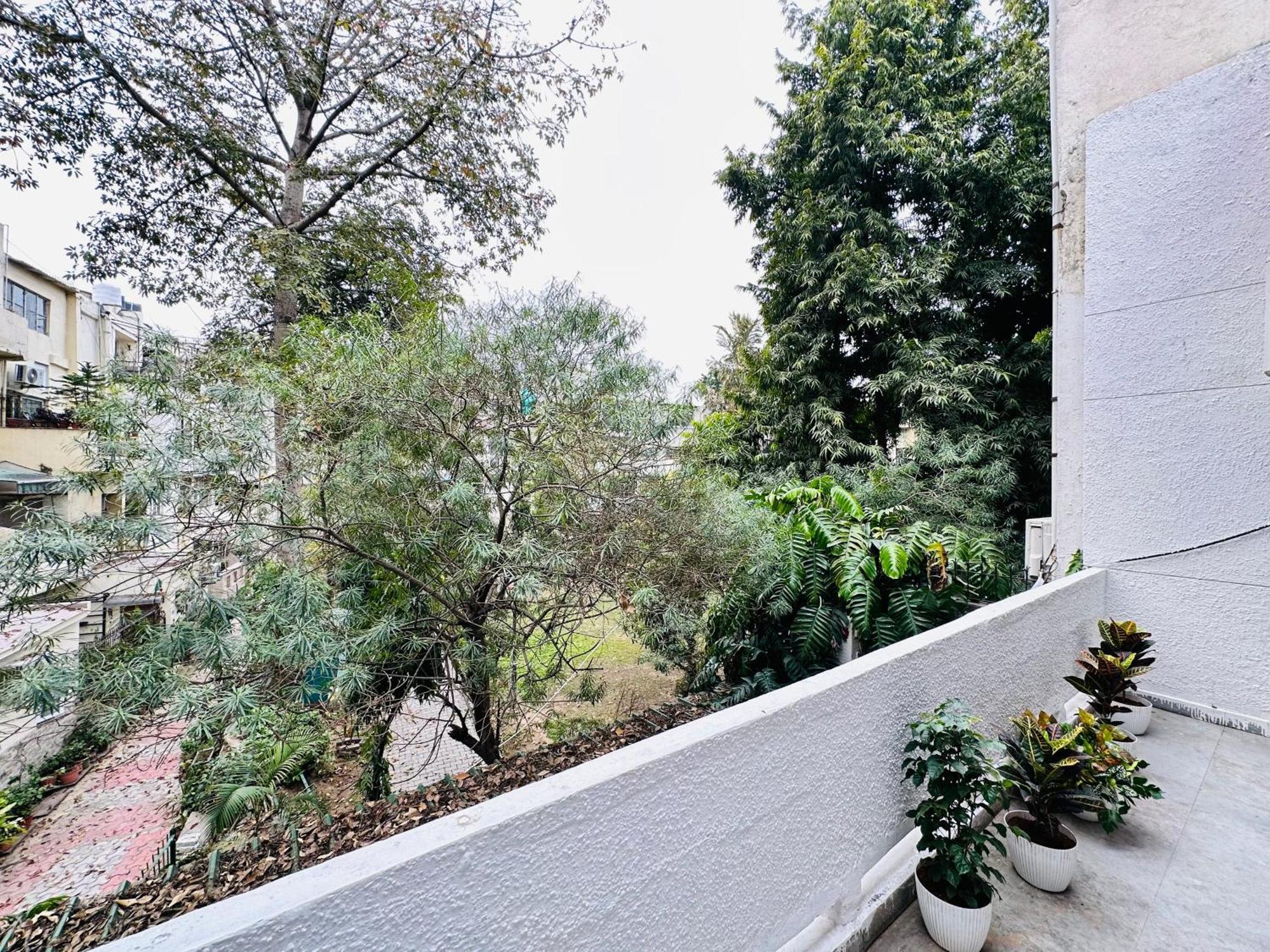 Grove Residency Hauz Khas New Delhi Couple Friendly Hotel Bagian luar foto