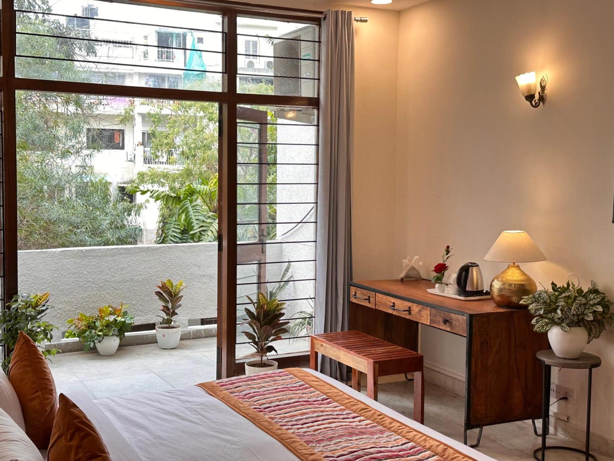 Grove Residency Hauz Khas New Delhi Couple Friendly Hotel Bagian luar foto